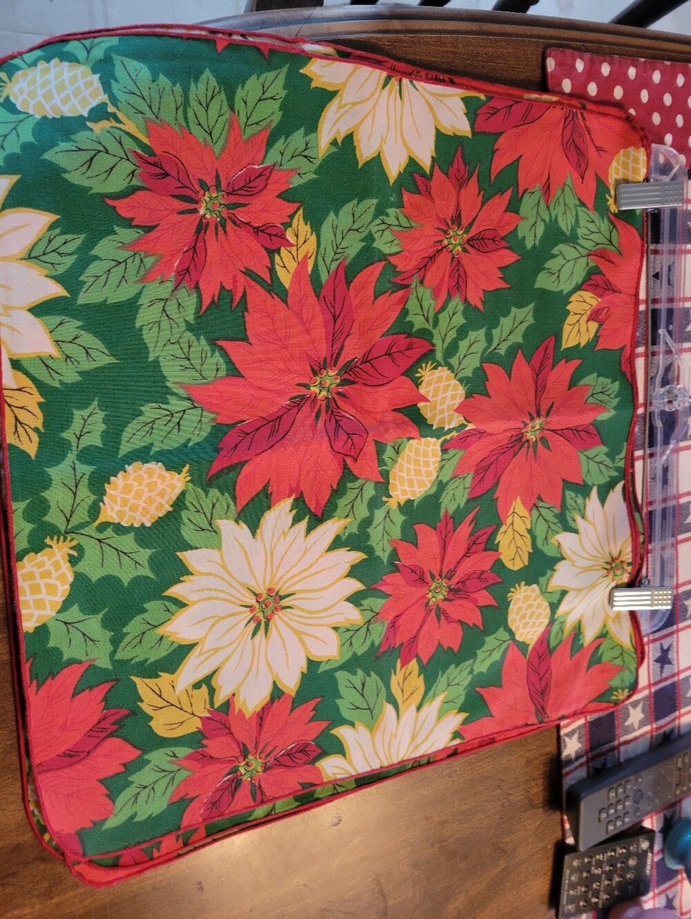 Holiday Poinsettia Placemats - Red & Green Festive Table Linens